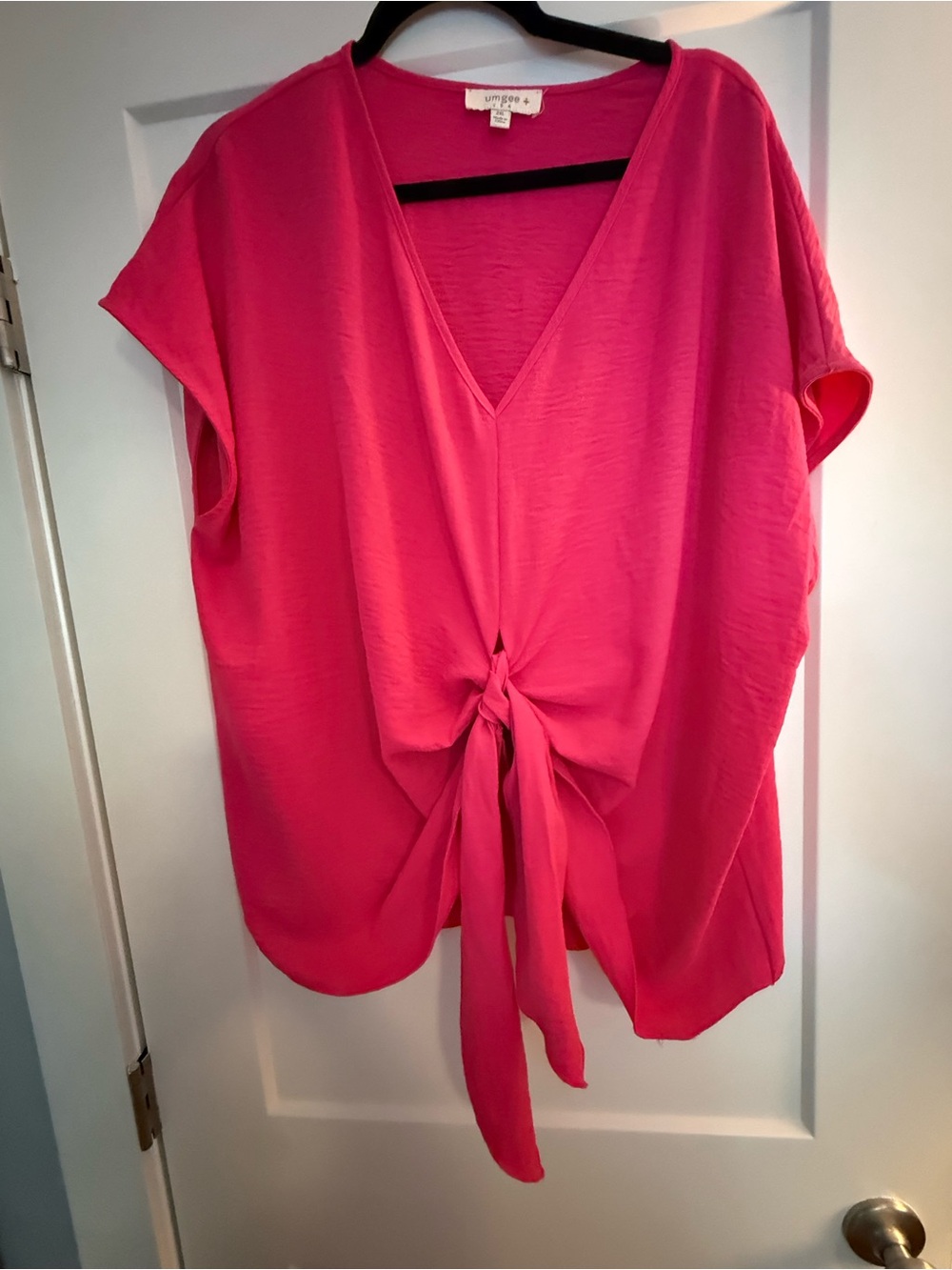 Umgee USA 2XL Hot Pink Fuchsia Tie Front Blouse V Neck Short Sleeve Plus